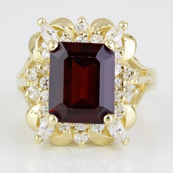 14K Karat Yellow Gold Garnet CZ Cubic Zirconia Anniversary / Cocktail Ring